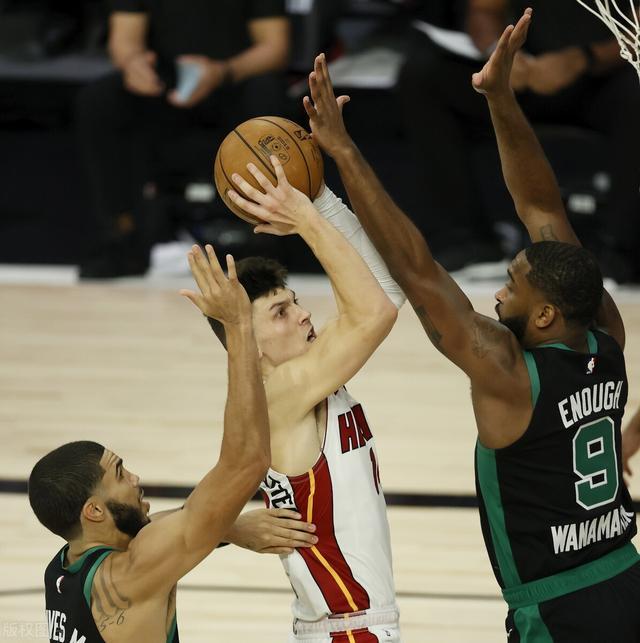 关于浙江队今晚门线救险国际比赛日瓦伦西亚备战欧篮联，北京首钢围绕欧篮联手感冰凉看傻球迷的信息开云体育